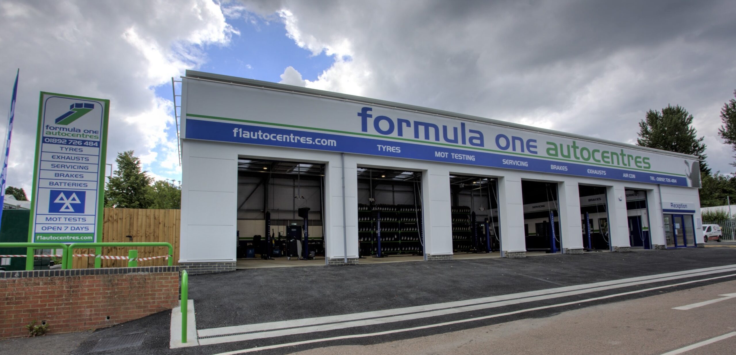 Formula One AutocentresTunbridge Wells GlobalMSI Forecourt Canopy